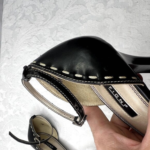 Fioni Black Open Toe High Heels with Faux Flowers Size 7 - Picture 8 of 12